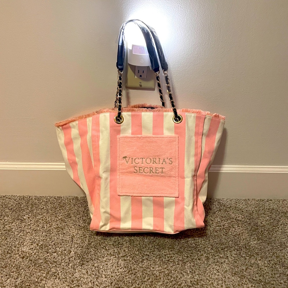 victoria secret tote bag- new - beach bag, very spacious